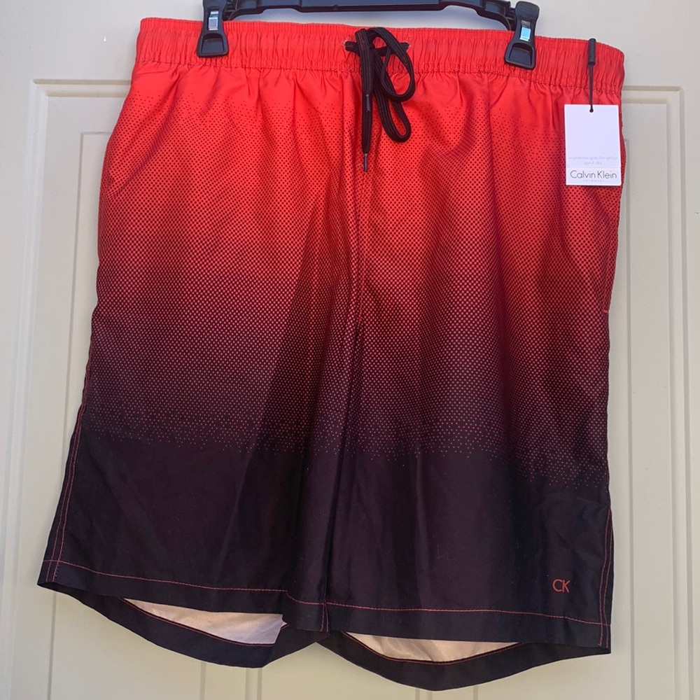 Calvin Klein short